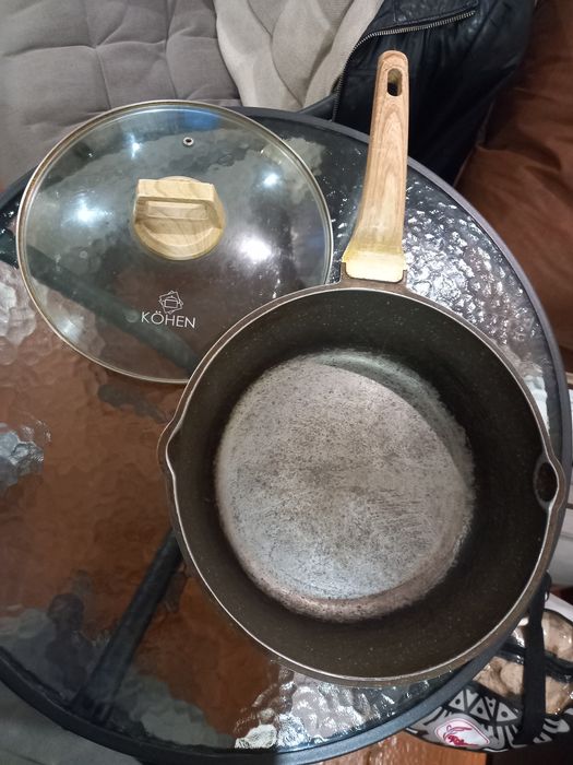 Сковорідки з кришками, вживані