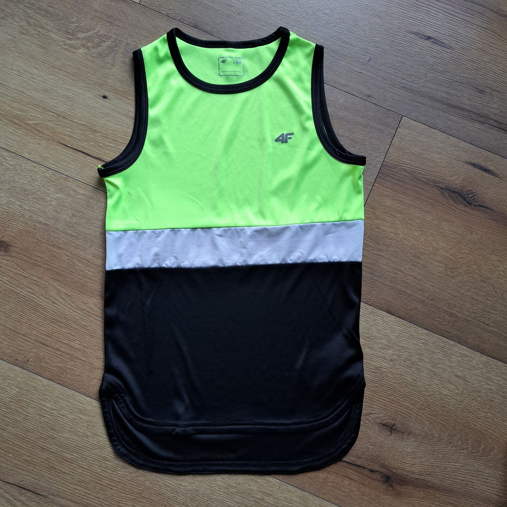 Koszulka sportowa 4F rozmiar S na 164