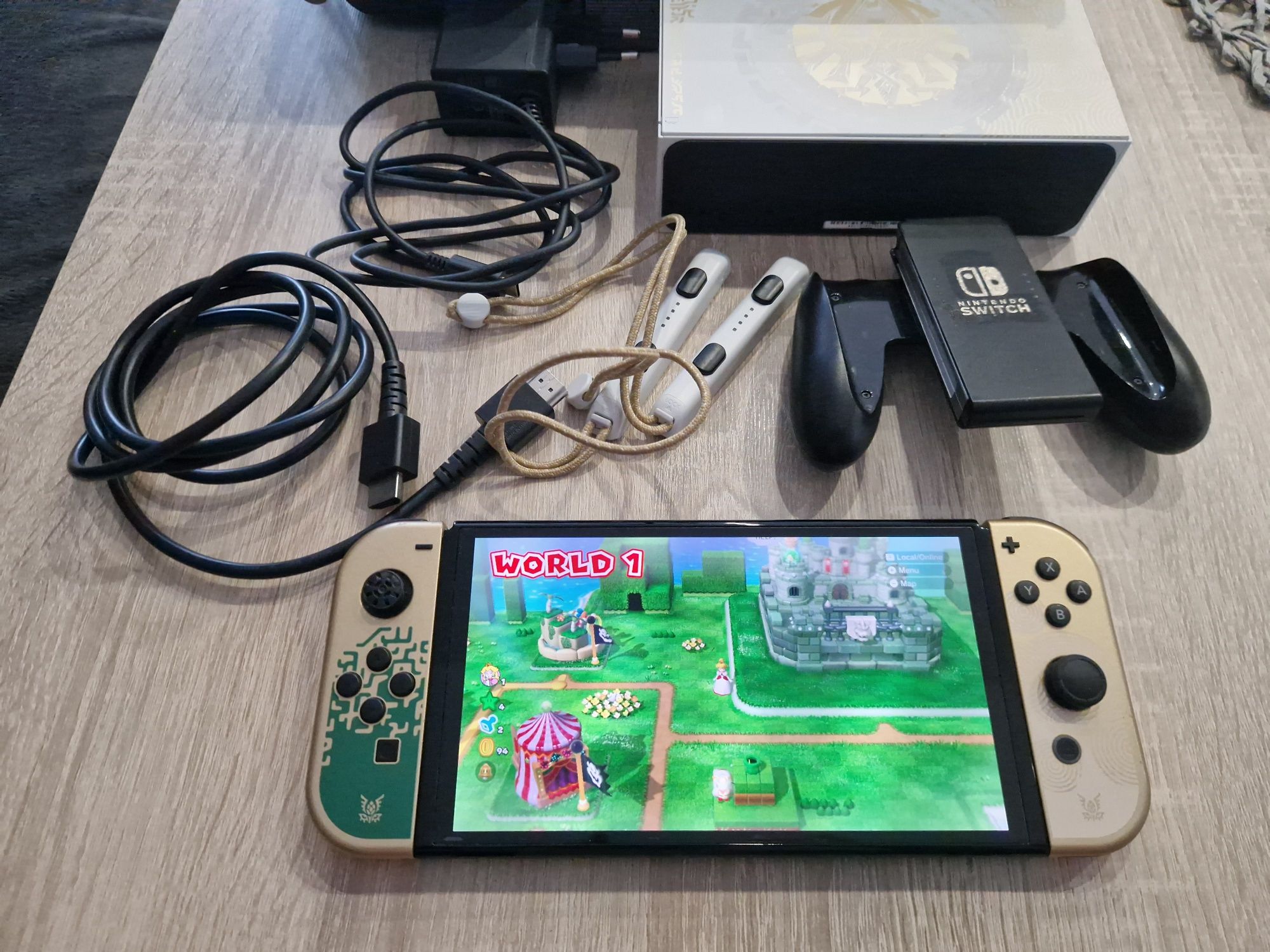 Konsola Nintendo Switch OLED Zelda Edition