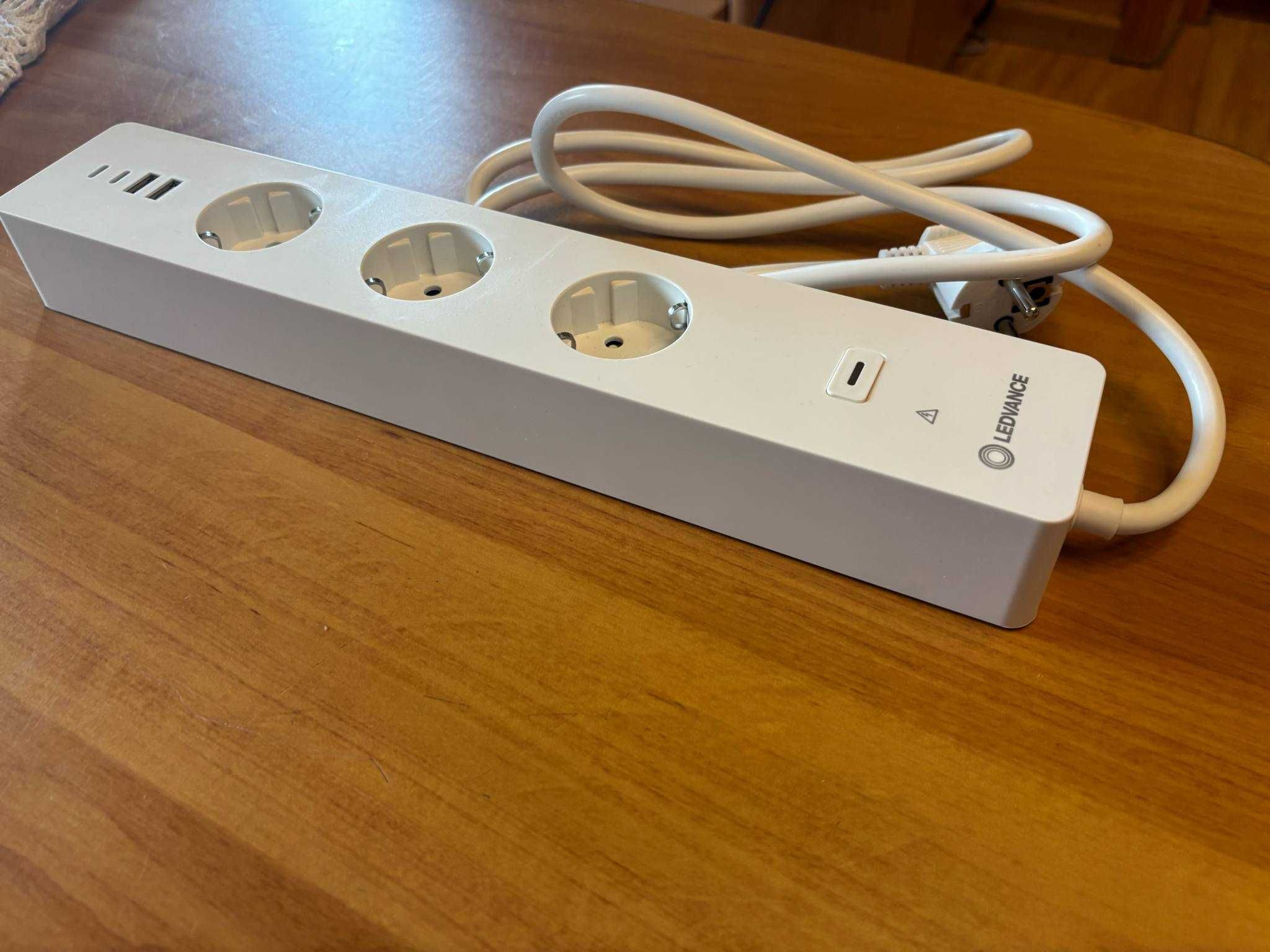 Inteligentna listwa zasilająca LEDVANCE WiFi Multi Power Socket + USB
