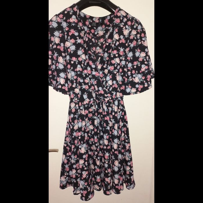 Продам гарну сукню.