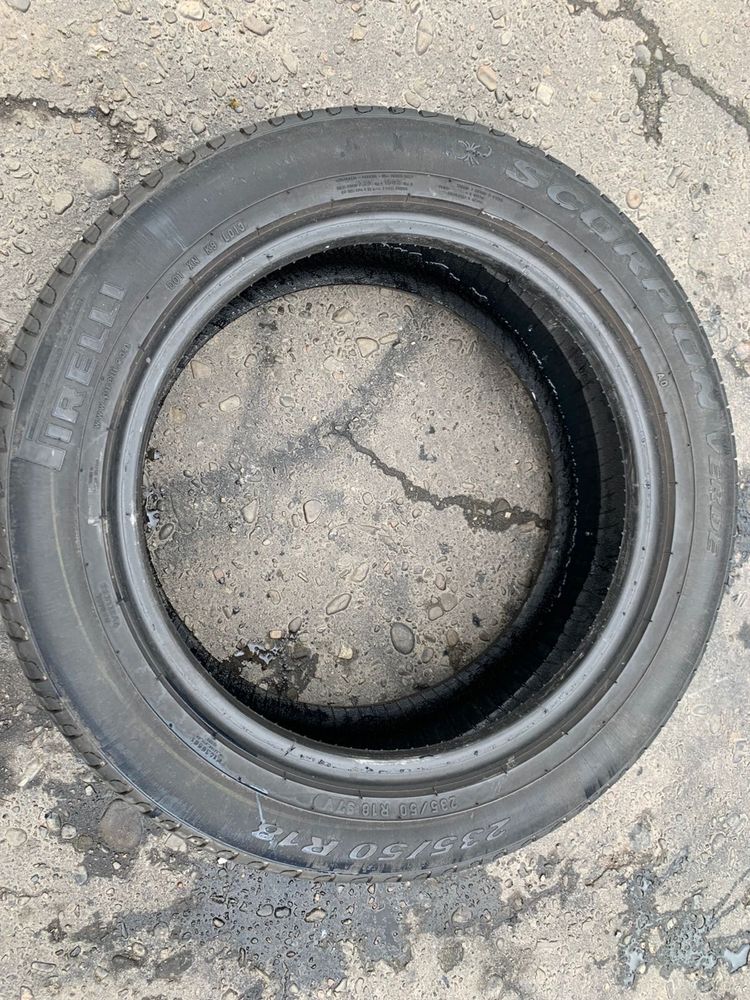Шини  пара 235/50 R18 Pirelli літо 2023 р,6мм