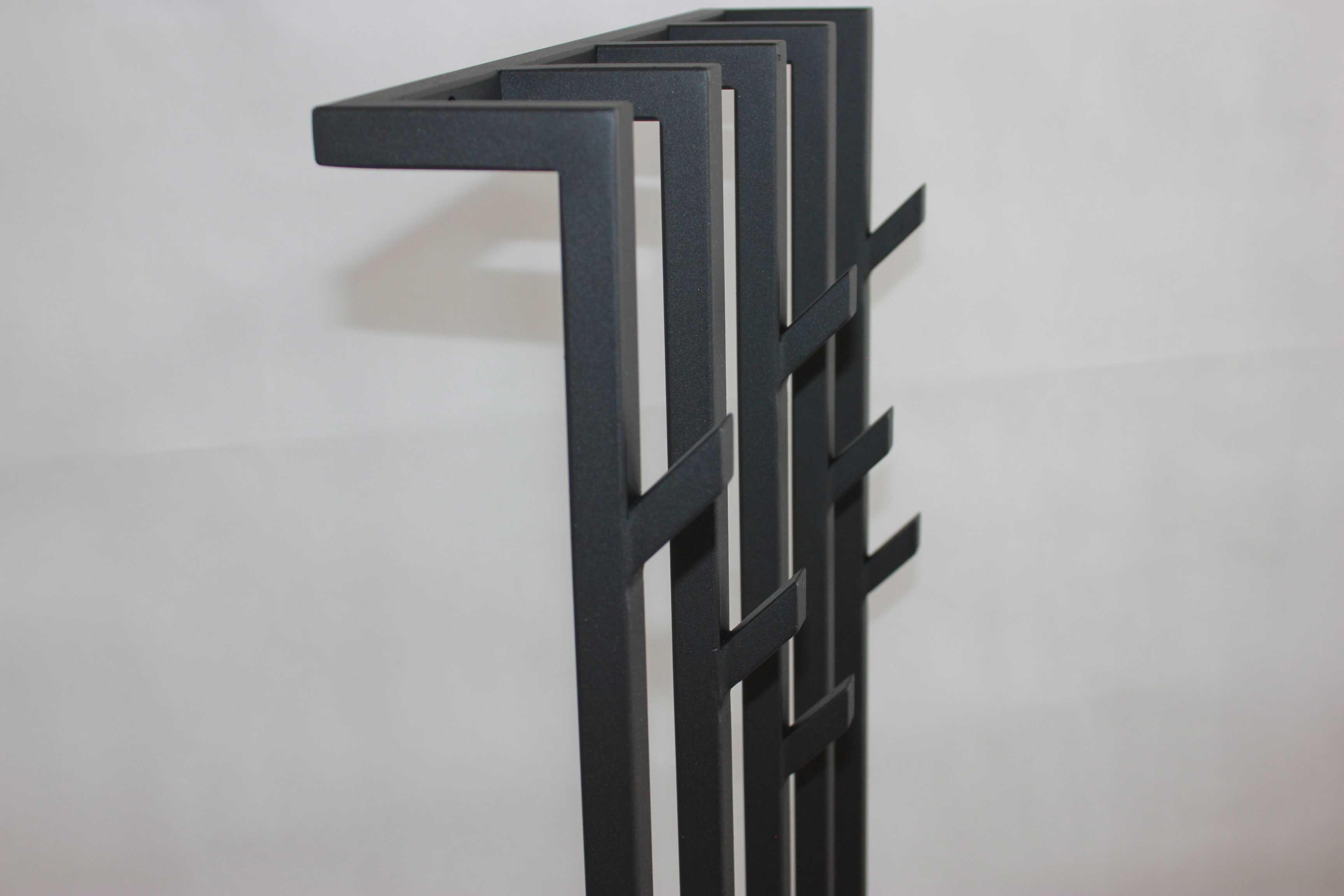 Solidny wieszak wiszący na ubrania loft stalowy 140x50 cm