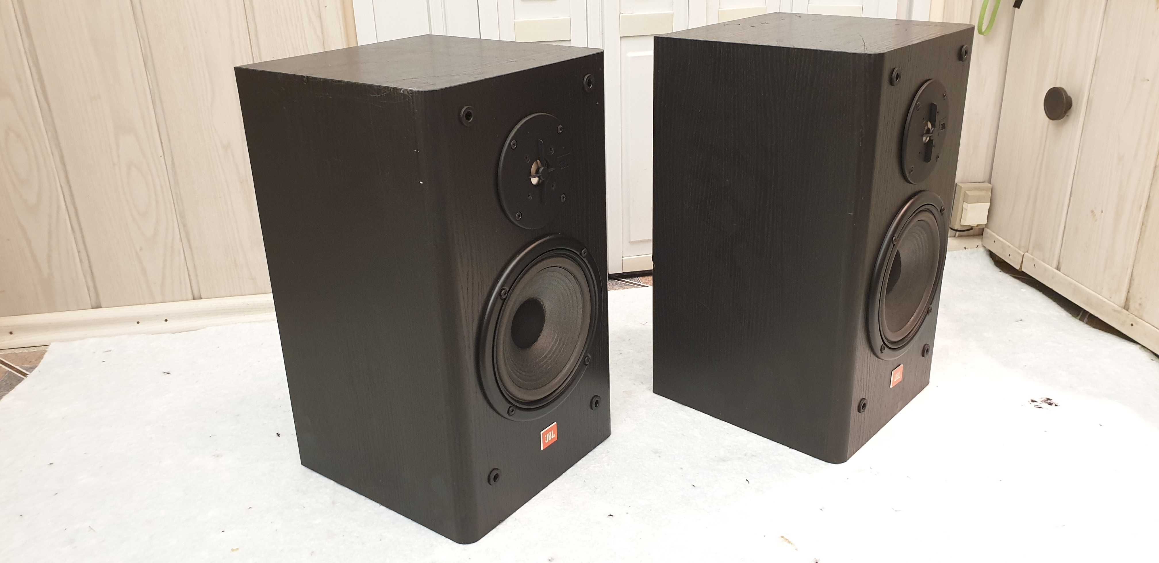 JBL LX300 MKII,  przetworniki stereo niwe zawieszenie
