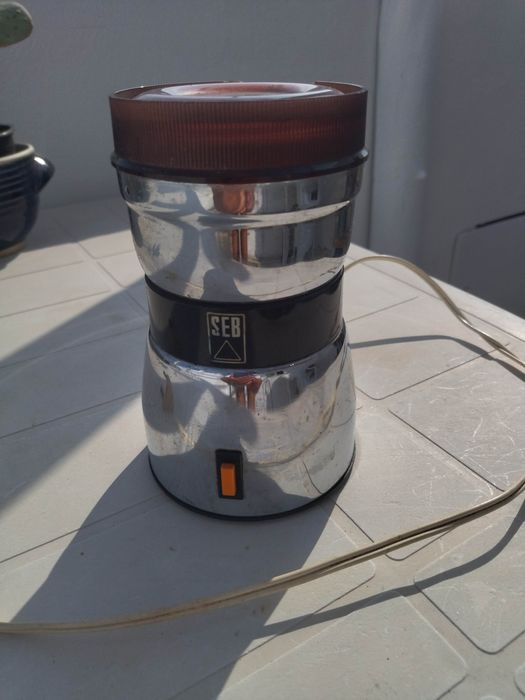 Moinho para café.