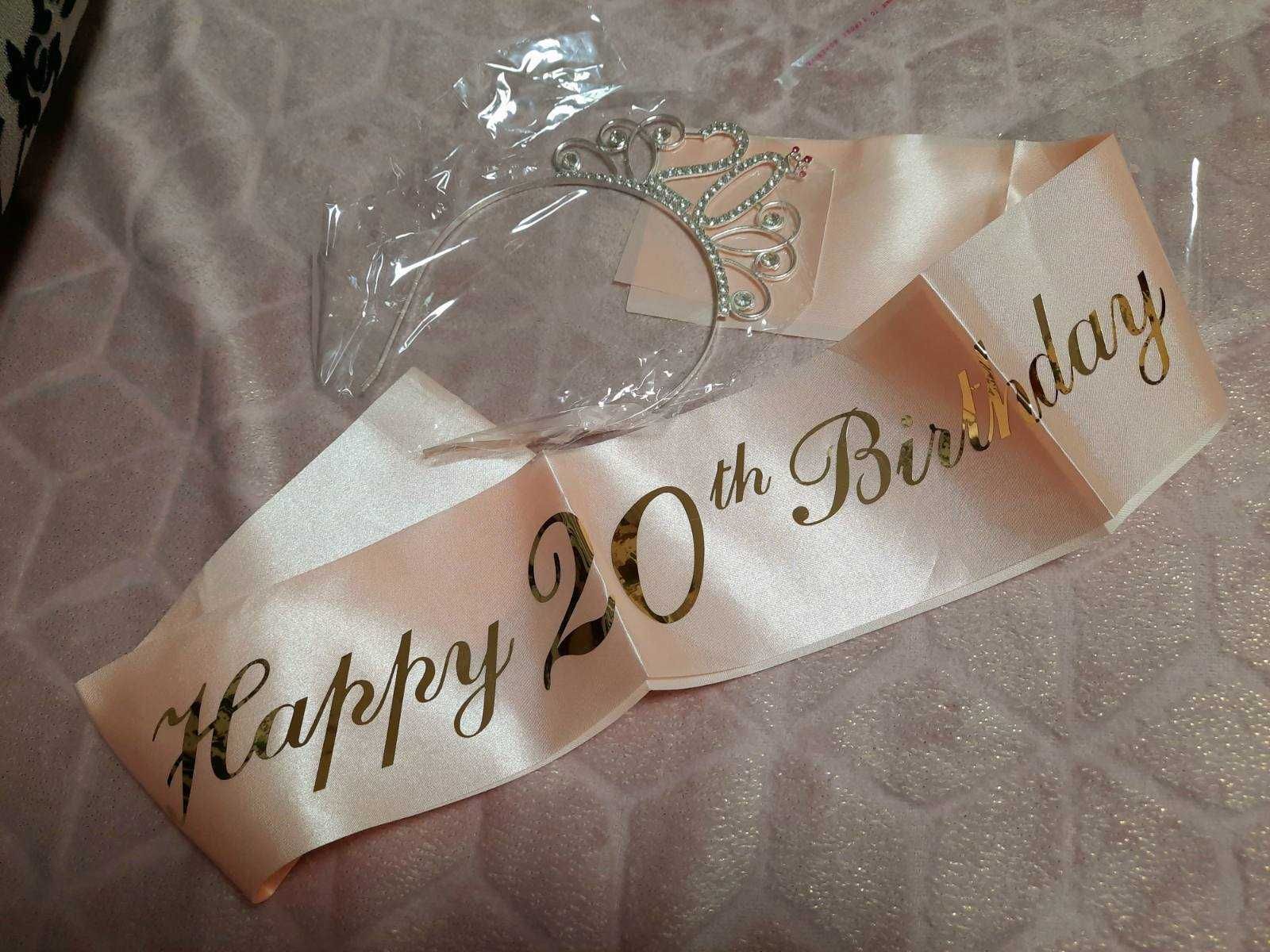 Аксесуари до Дня народження 20-річчя
