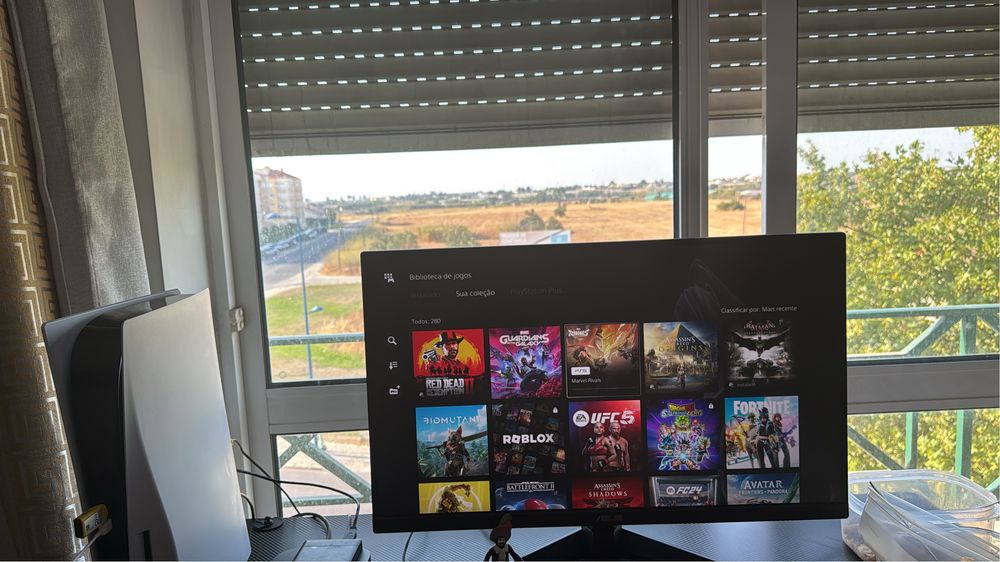Vendo um monitor