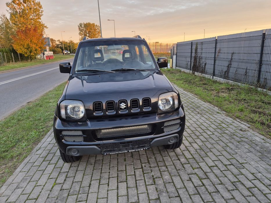 Suzuki Jimny lift 1.3 16v  4x4 bezwypadkowy z Niemiec