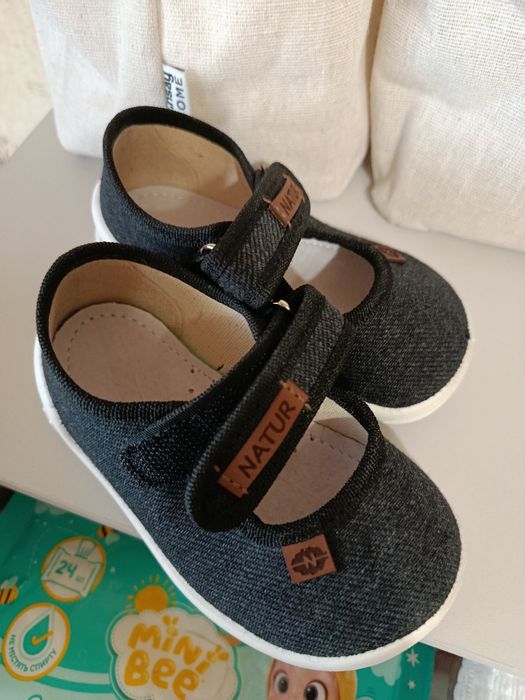 Продам макасінки для малюка
