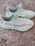 Adidas Yeezy Boost hyperspace