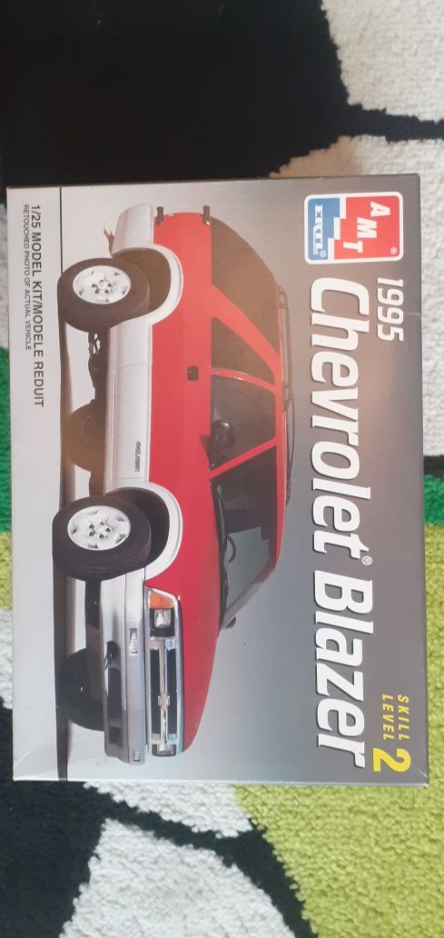 Model CHEVROLET BLAZER 1995- 1/25 - unikalny model AMT !!