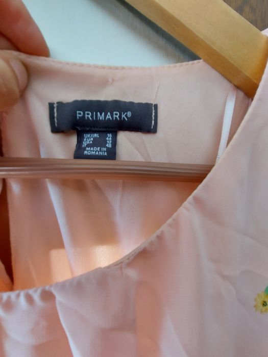 Lekka zwiewna sukienka rozmiar 44