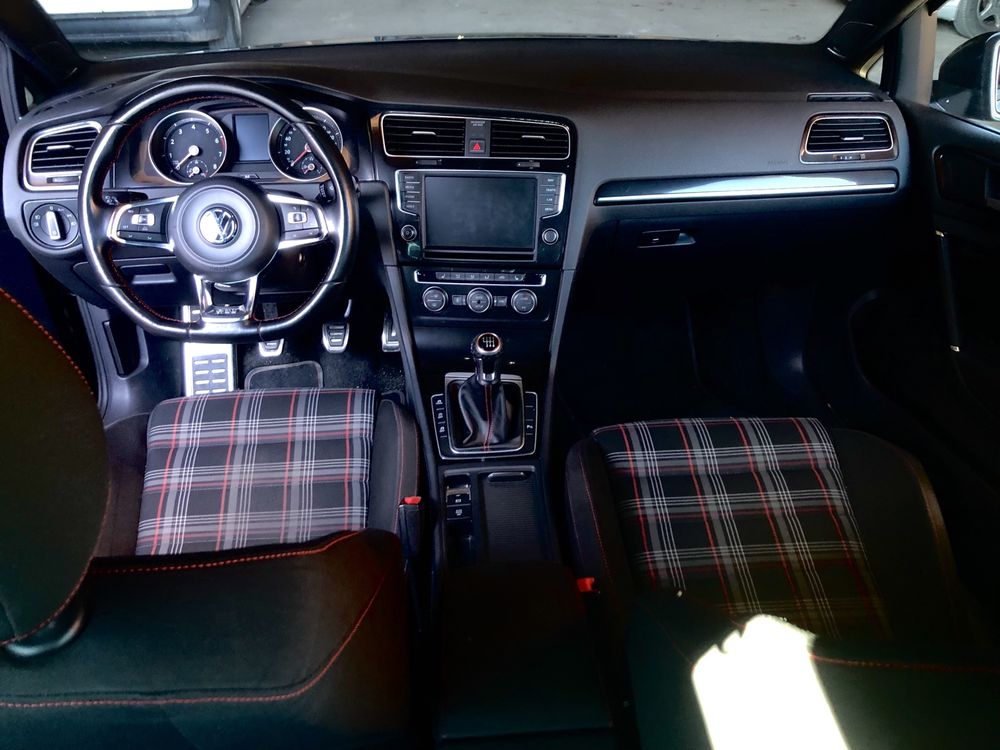 Volkswagen Golf 7 GTI