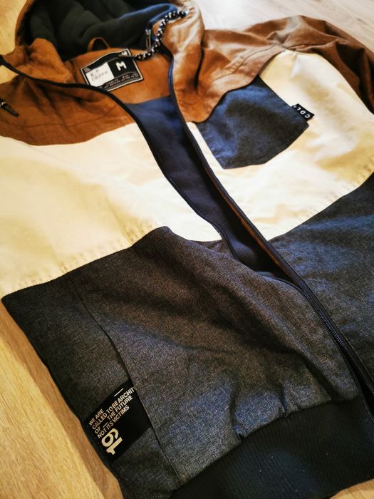 Młodzieżowa kurtka Cropp M