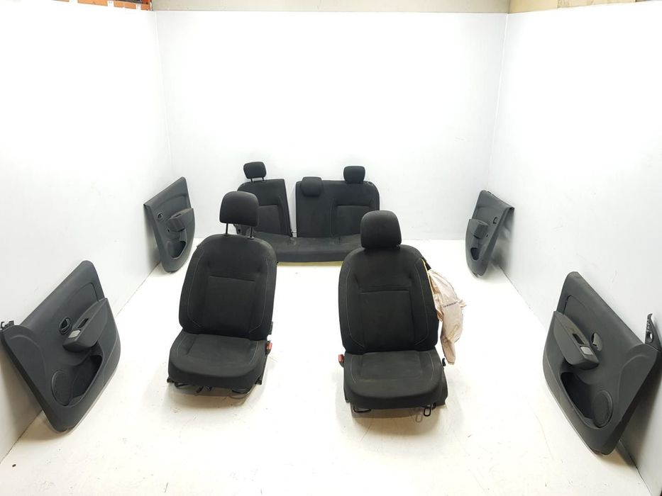 CONJUNTO COMPLETO DE BANCOS DACIA LOGAN II