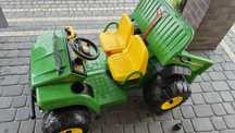 John Deere gator