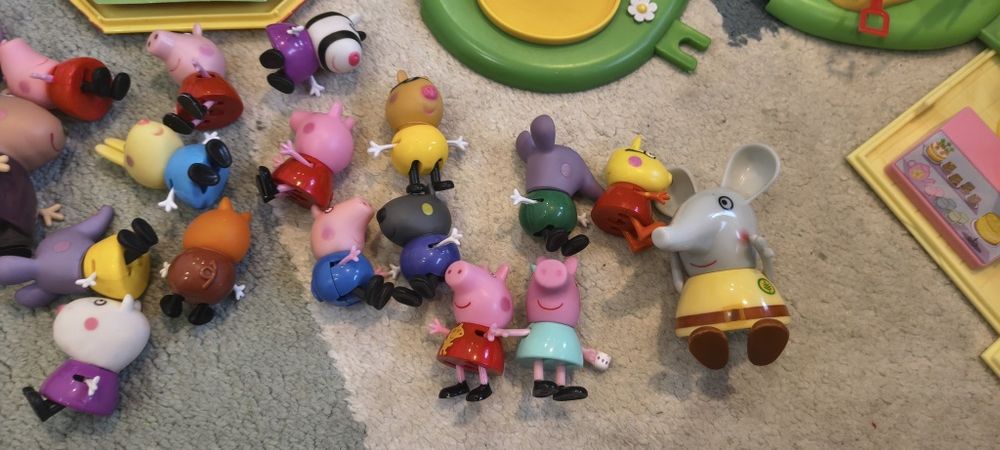 Świnka Peppa, Pig, plac zabaw, domek, kawiarnia, samochód, figurki