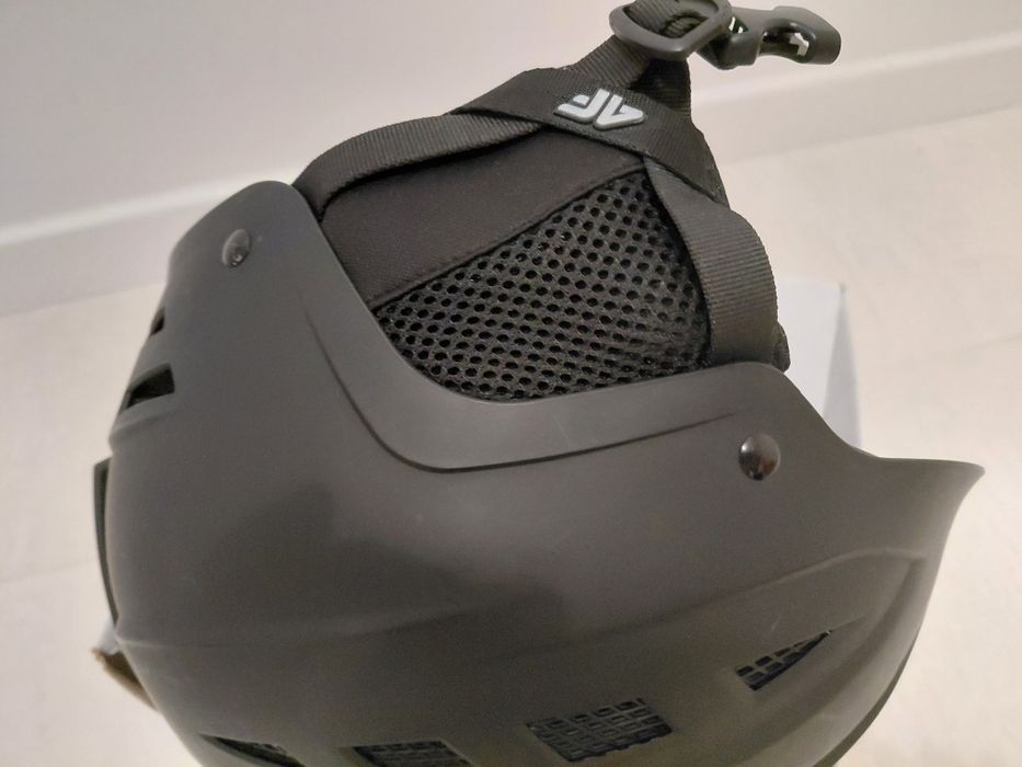 Kask narciarski 4f rozmiar L