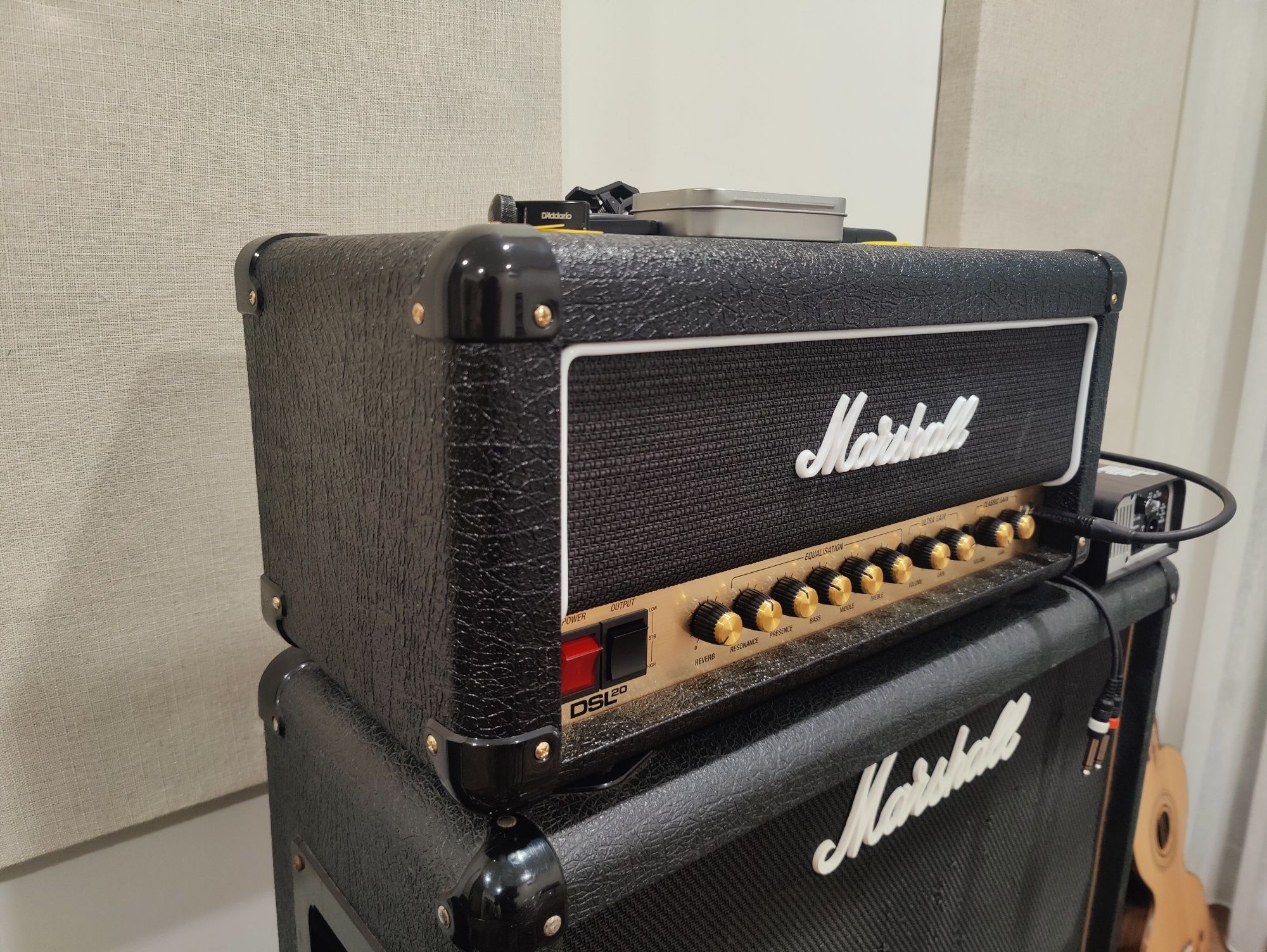 Amplificador Válvulas Marshall DSl20