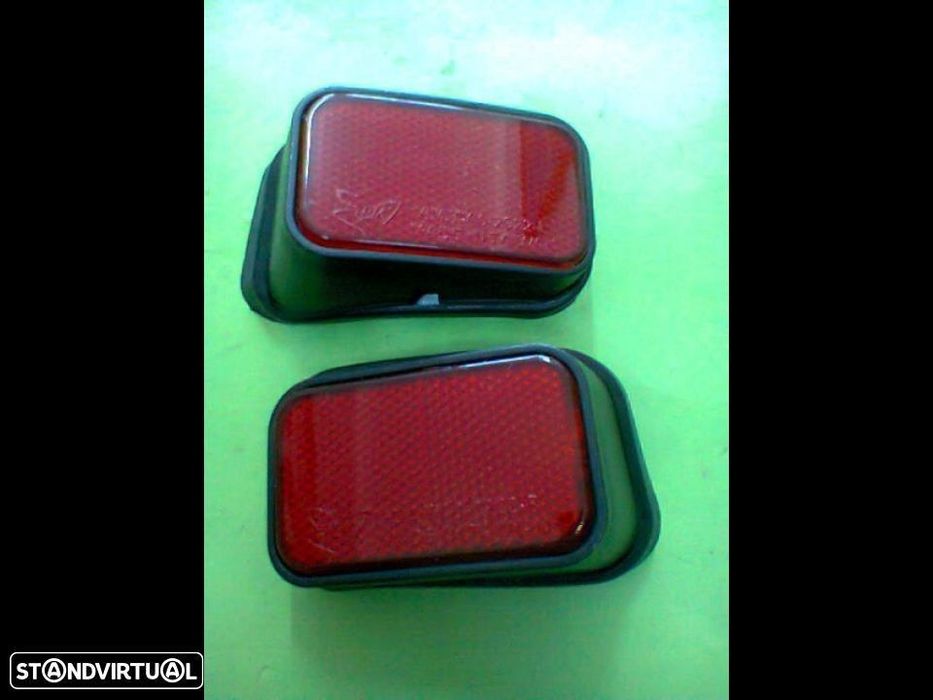 reflectores da caixa carga toyota hilux (novos)