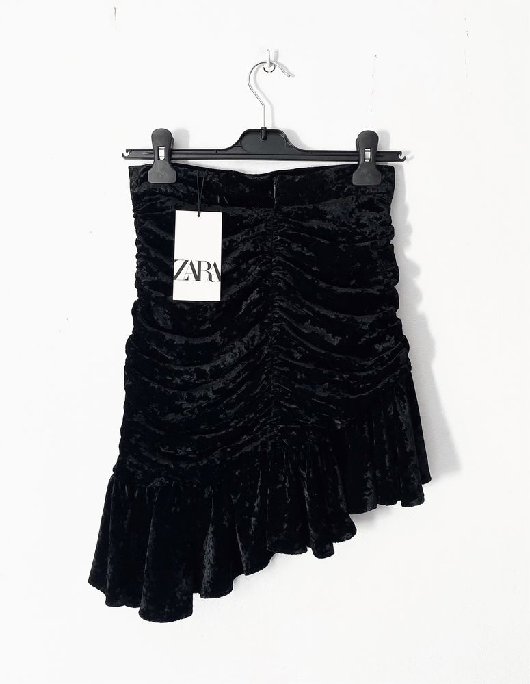 welurowa drapowana spódnica z falbaną Zara nowa z metkami aksamit