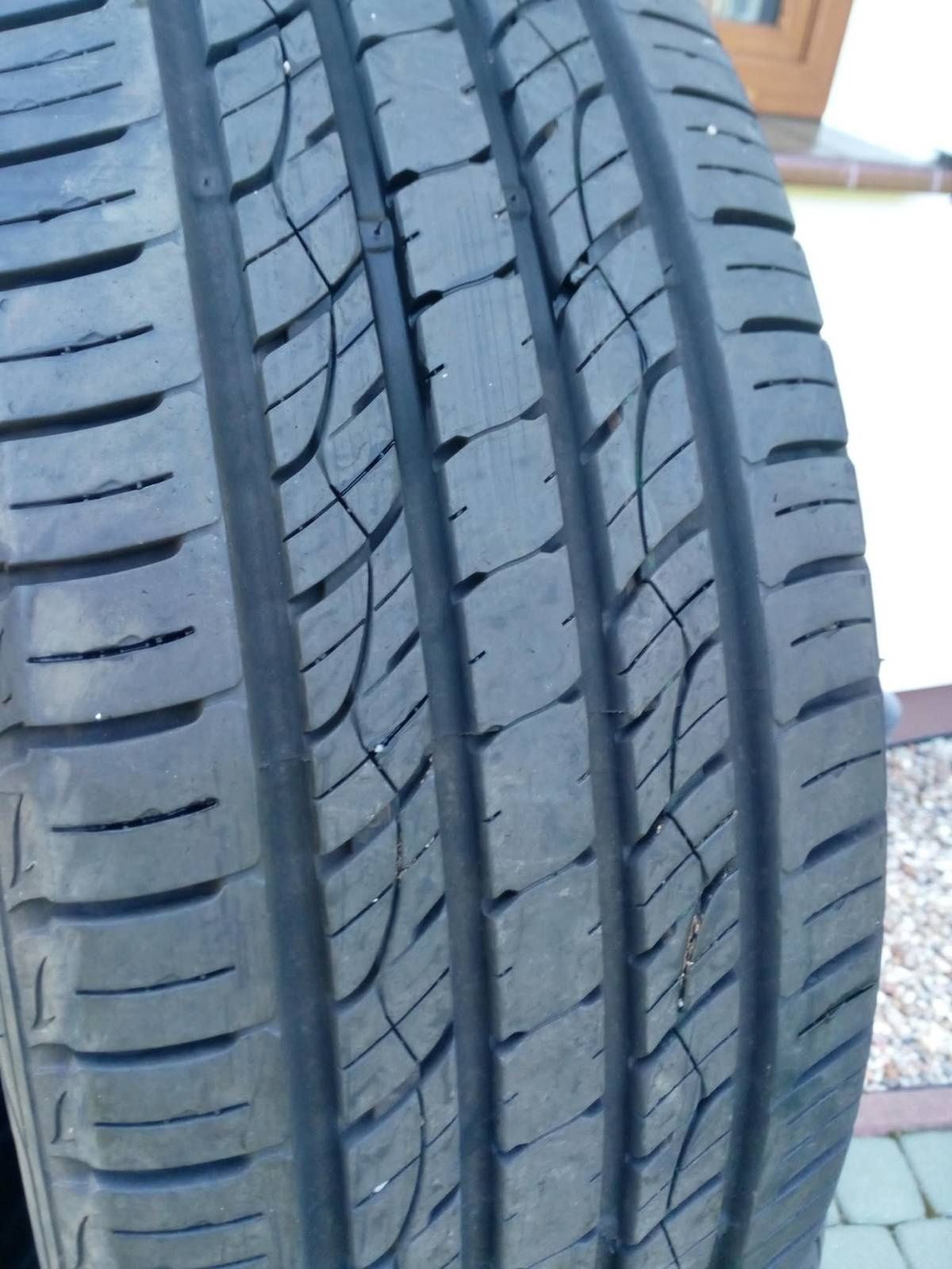 KUMHO CRUGEN Premium 225/55 99H R19 komplet opon letnich