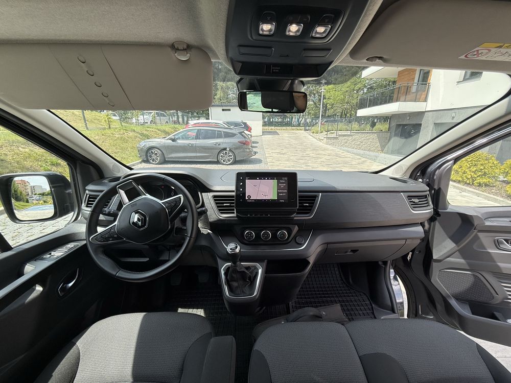 Wynajem busa 9 osobowy Renault Trafic Lipno, Sierpc, Włocławek, Rypin