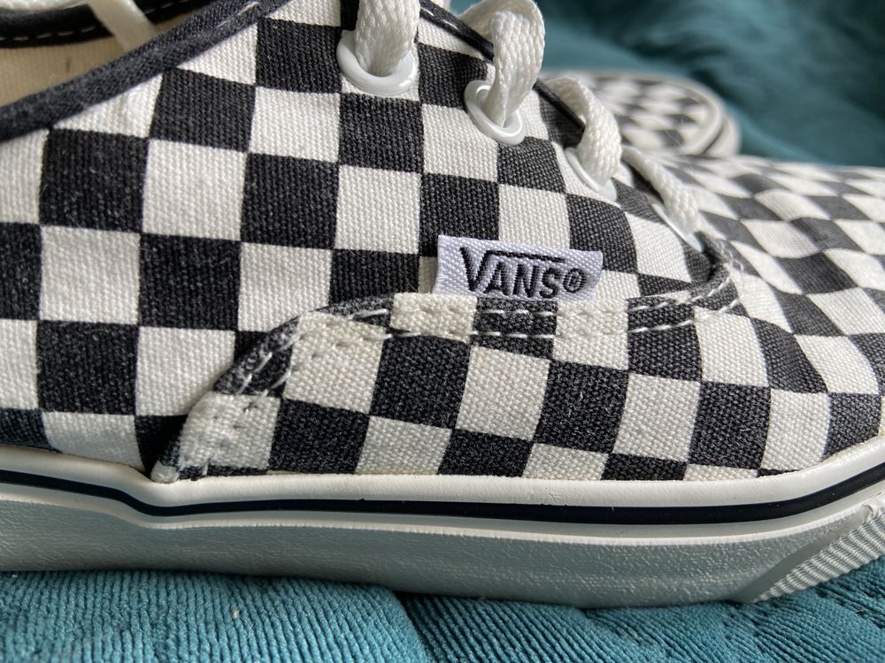 Vans w kratkę 38