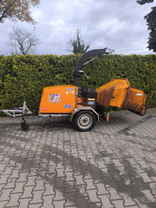 Rębak spalinowy Tünnissen na przyczepce 33KM