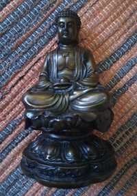 Estatueta de Budha sentado.