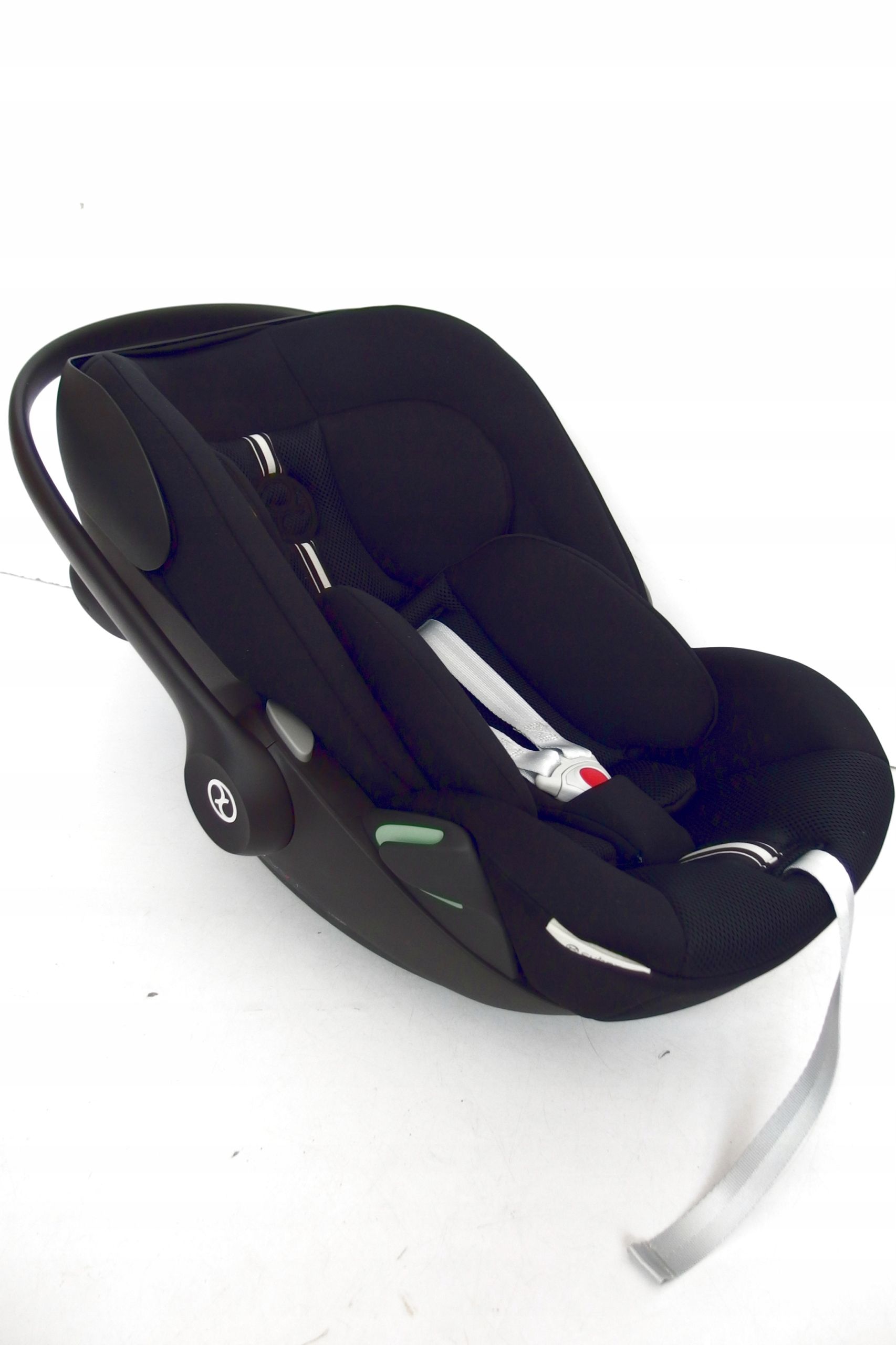 cybex cloud g i-size plus rozkładany fotelik samochodowy 0-13 moon