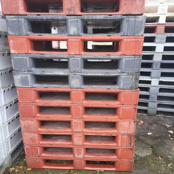 Palety plastkowe euro różne