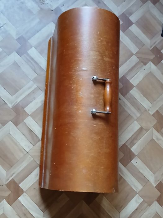 Футляр для швейной машинки.