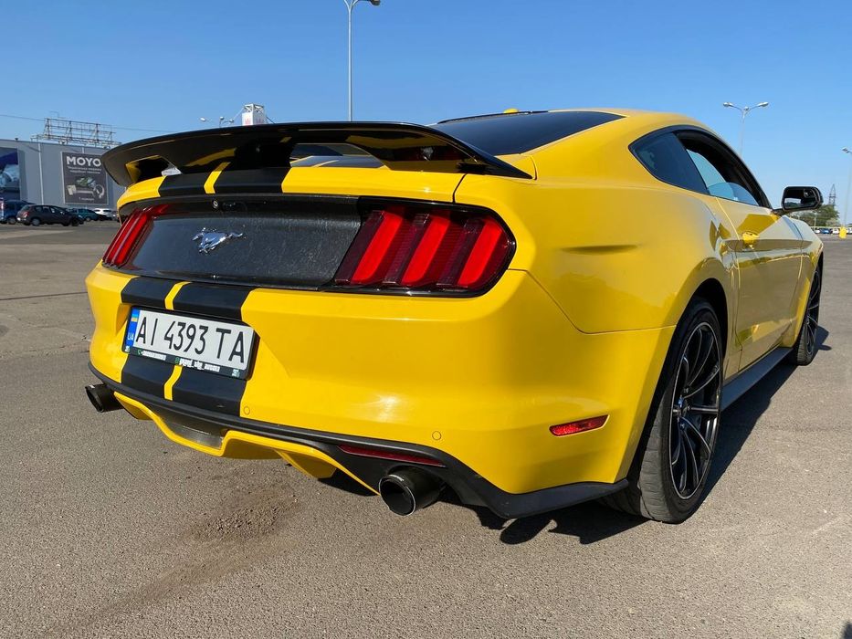 Яскравий Ford Mustang 2015 автомат 2.3 ecoboost turbo