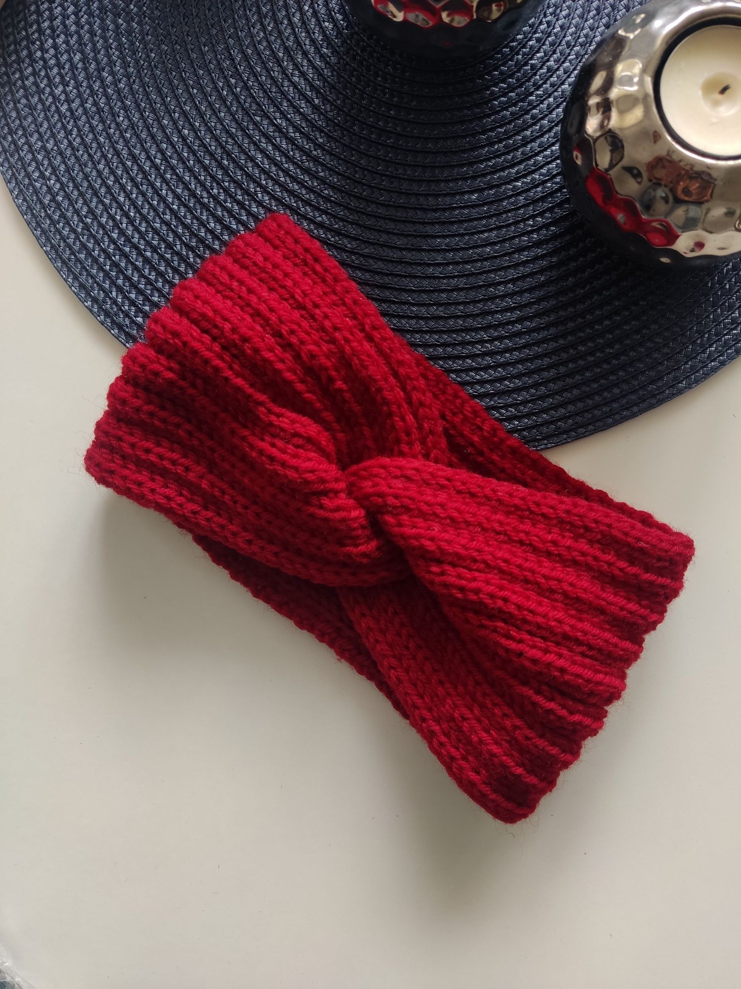 Czerwona wełniana opaska do włosów turban jesienna