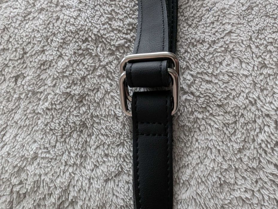 Czarna elegancka skórzana torebka nerka saszetka Cropp skaj jak nowa