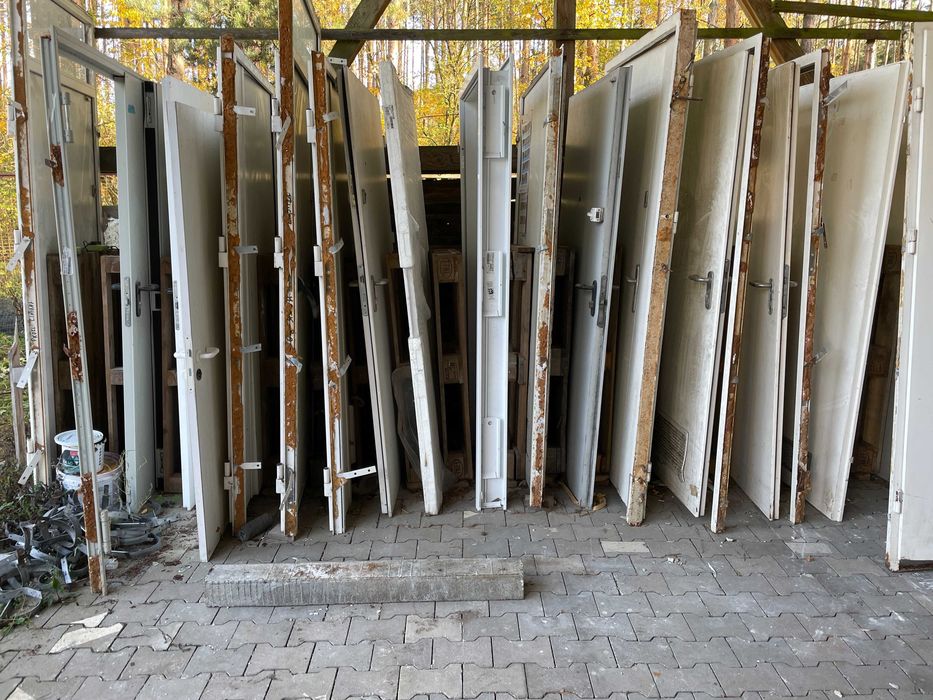 Drzwi techniczne z rozbiórki różne wymiary