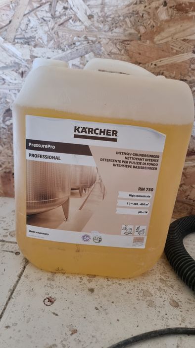 Intensywny środek czyszczący RM 750 ASF, wolny od NTA, 10l