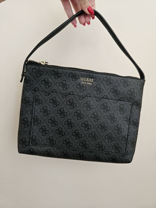 Стильна сумочка Guess