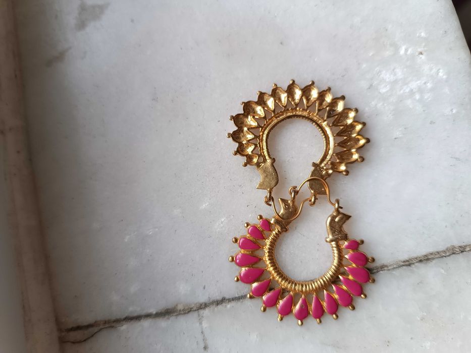 Brincos de prata dourada