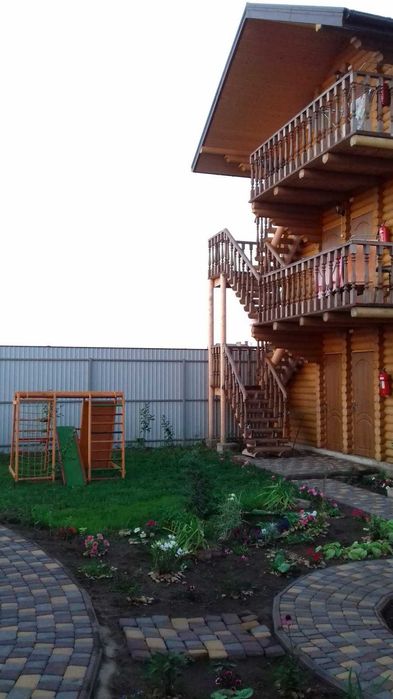 18 номерів з ремонтом | Готель біля моря, Станція Студентська