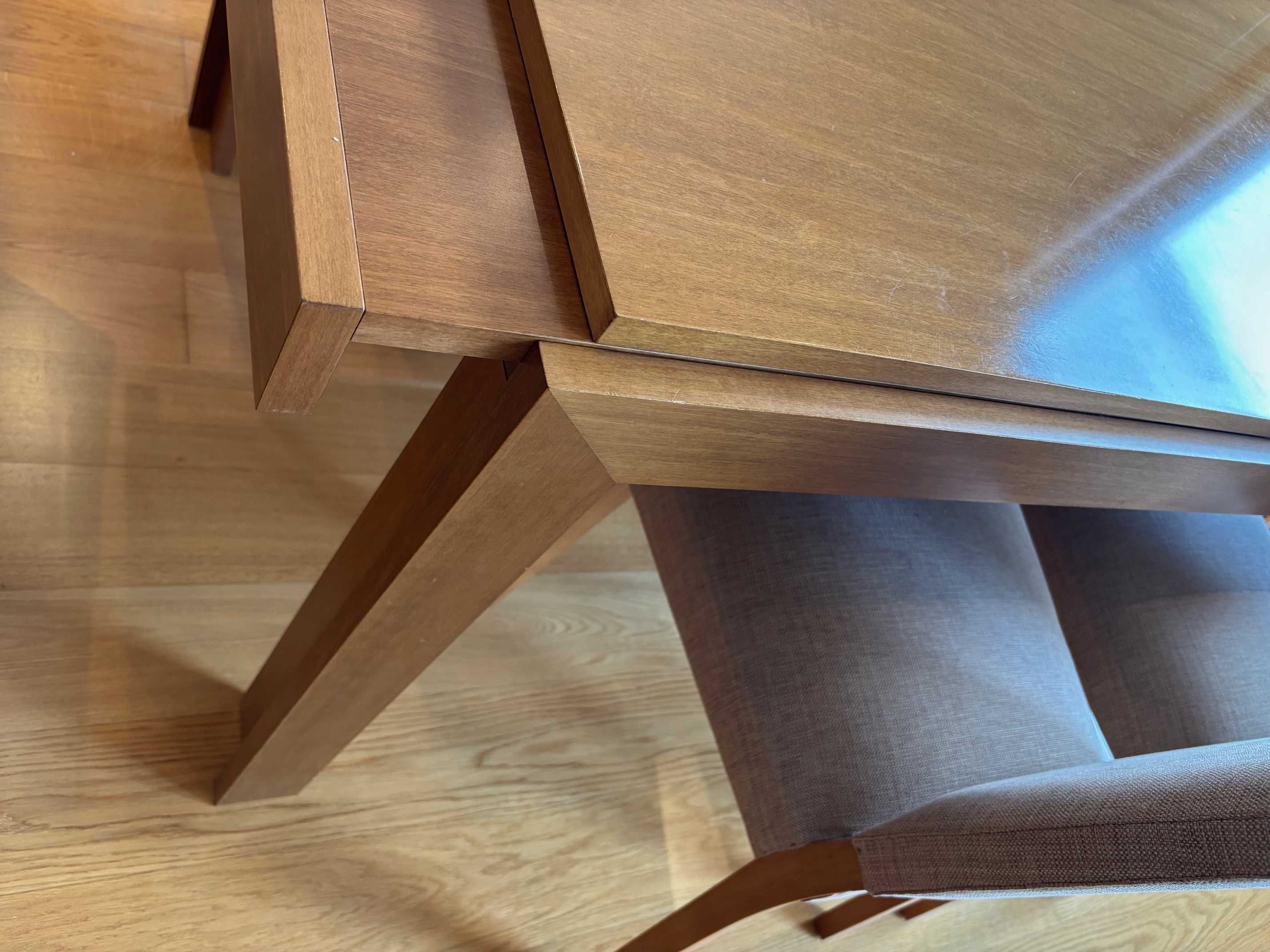 Mesa de jantar de 6 lugares extensível a 10 lugares