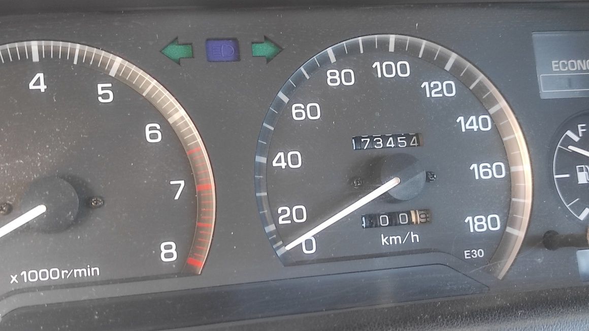 Toyota Corolla 1.3 1989 (avariado)