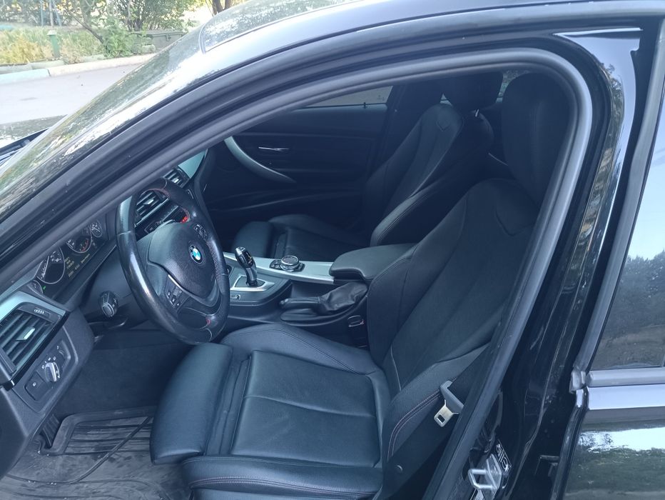 BMW f30 328i хорошая комплектация!!