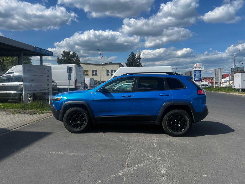 Jeep Cherokee Trailhawk 3.2 V6 2022 r. 4x4 .  LPG . 44 000 km .