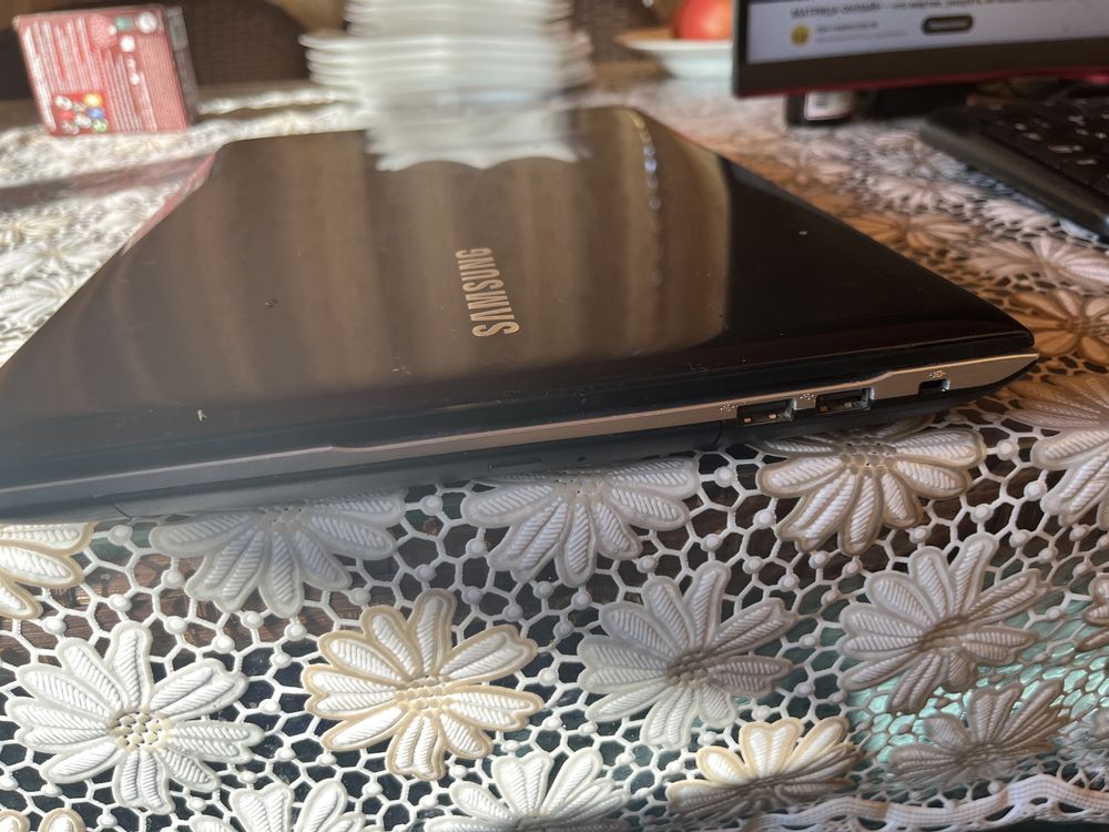 Ноутбук samsung m300 intel pentium/6gb/120ssd/320hdd