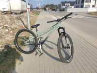 Rower dirt pumptrack skatepark specialized p3 marzocchi dj