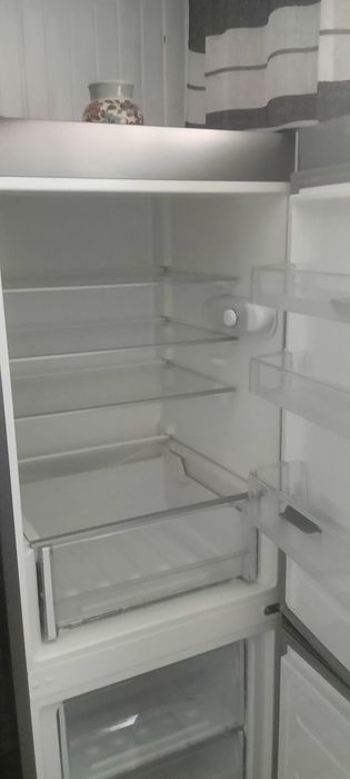 Lodówka marki Polar