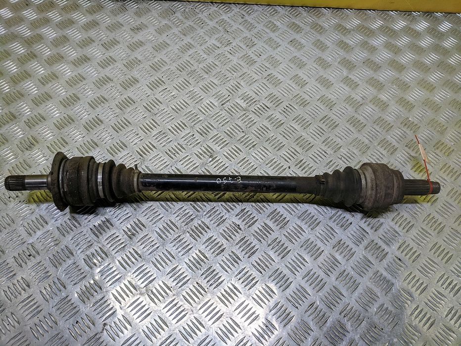 Полуось BMW X5 E70 піввісь бу БМВ Х5 Е70 привільний вал шрус розбірка