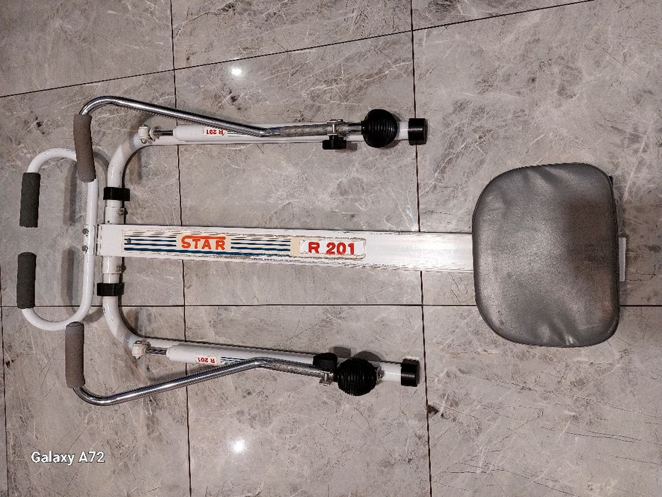 wioślarz do ćwiczeń Star R201